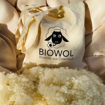 (Bild für) Bio-Wollkügelchen (kbT) als Füllmaterial - 300g in Baumwolltasche