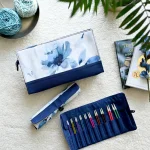 (Bild für) KnitPro BLOSSOM Projektbeutel mit Roll-Up Etuis